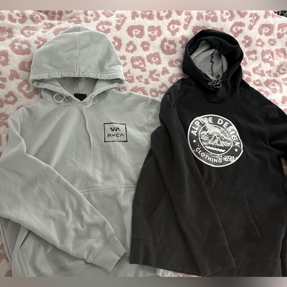 Tilly's Other - EUC Tilly’s hoodies